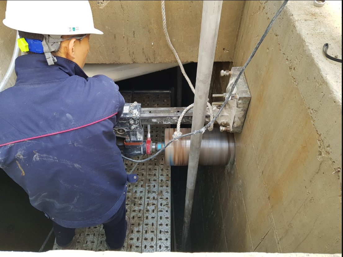 Outflow tank piping, return piping, subfloating tank bottom and belt press piping, and civil engineering core [첨부 이미지2]